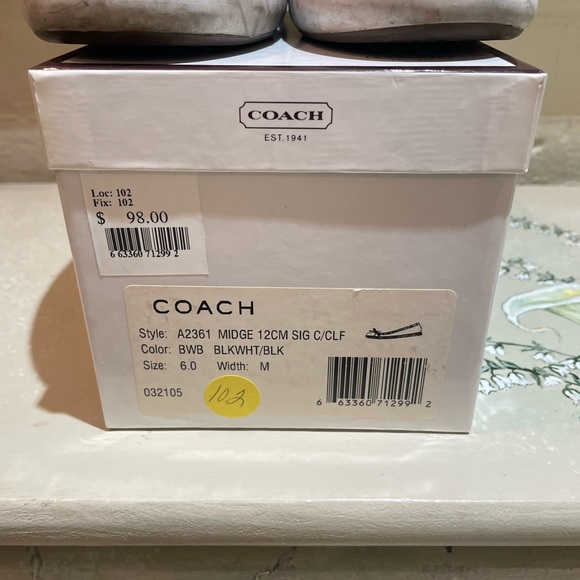 Coach ballet flats with black and white C’s 🥿 - Picture 2 of 11